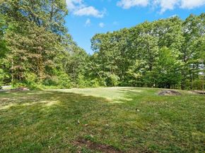 184 Old Bolton Rd, Stow MA 01775