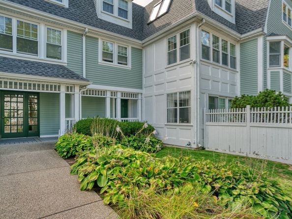 37 Hastings Street 103, Boston MA 02132