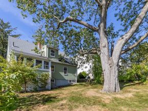39 Chester St, Arlington MA 02476