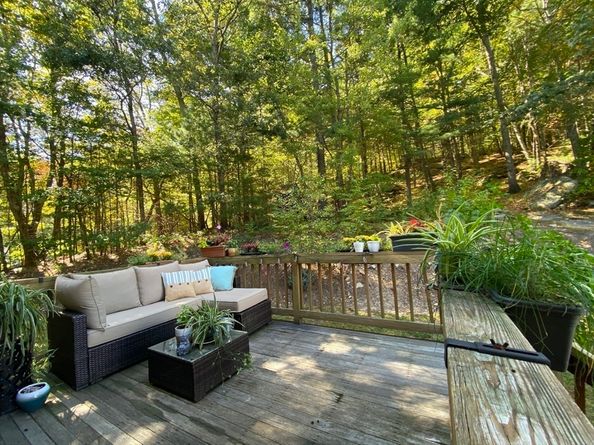 217 Brookway Dr, Northbridge MA 01534