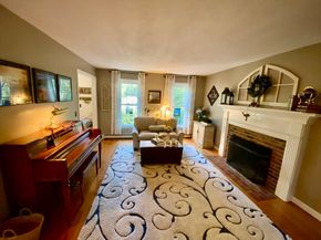 217 Brookway Dr, Northbridge MA 01534