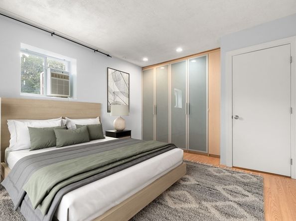 21 Westgate Rd 6, Boston MA 02132