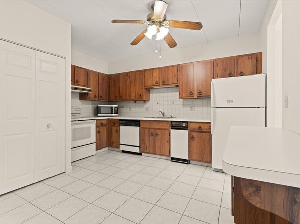 235 Winthrop St 1111, Medford MA 02155
