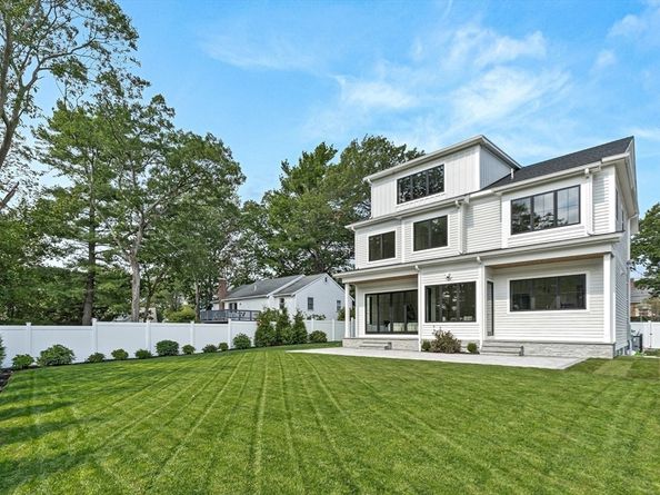 190 Brookline St, Needham MA 02492
