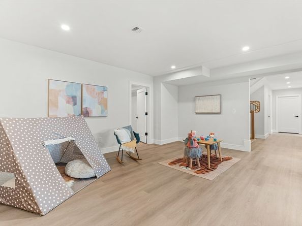 190 Brookline St, Needham MA 02492
