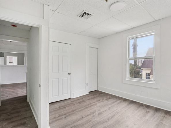 126 Lincoln St, Worcester MA 01605