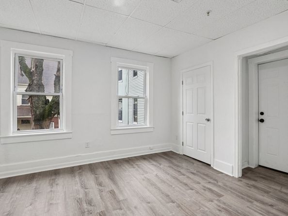 126 Lincoln St, Worcester MA 01605