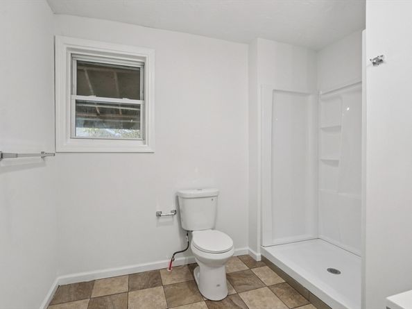 126 Lincoln St, Worcester MA 01605