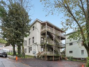 126 Lincoln St, Worcester MA 01605