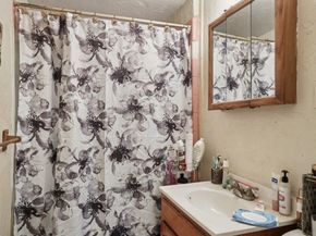126 Lincoln St, Worcester MA 01605