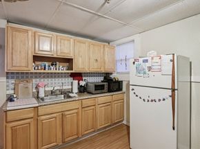 126 Lincoln St, Worcester MA 01605