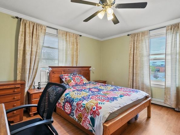 135 Grove Street 135, Waltham MA 02453