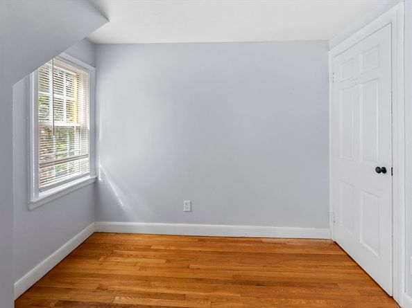 36 Melrose St, Worcester MA 01605