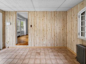 36 Melrose St, Worcester MA 01605