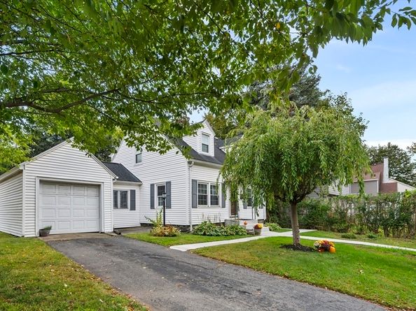 36 Melrose St, Worcester MA 01605