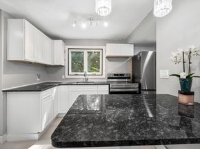 36 Melrose St, Worcester MA 01605
