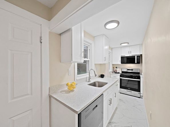 18 Aldrich Road, Bridgewater MA 02324