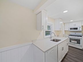 18 Aldrich Road, Bridgewater MA 02324