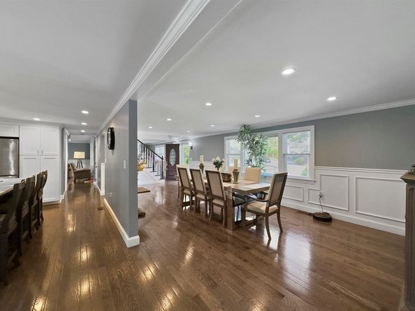 851 Forest St, North Andover MA 01845