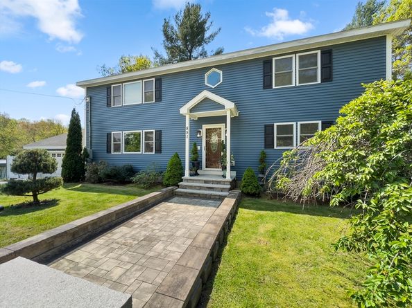 851 Forest St, North Andover MA 01845