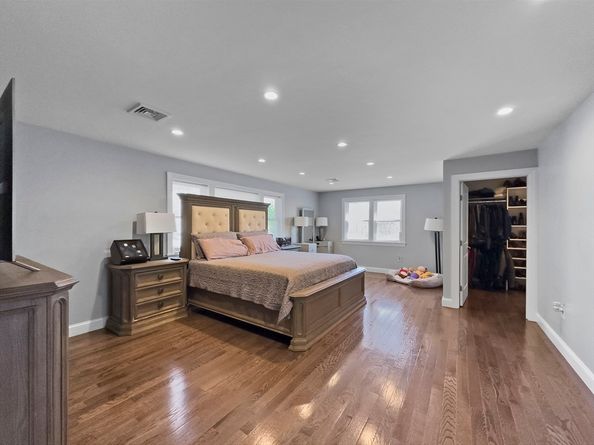 851 Forest St, North Andover MA 01845