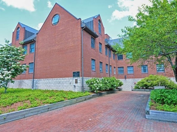 60 E Central St 204, Natick MA 01760