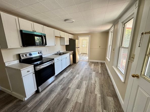 29 Fiske St, Southbridge MA 01550