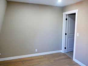 5 Monmouth St 3, Boston MA 02128