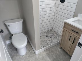 5 Monmouth St 3, Boston MA 02128