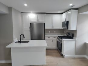 5 Monmouth St 3, Boston MA 02128