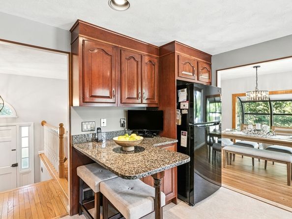 7 Market St, Peabody MA 01960