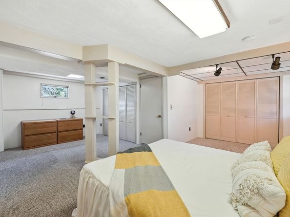 7 Market St, Peabody MA 01960