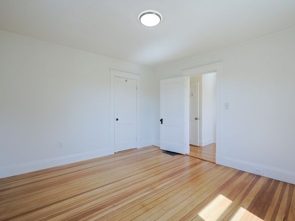 48 William St, Newton MA 02465