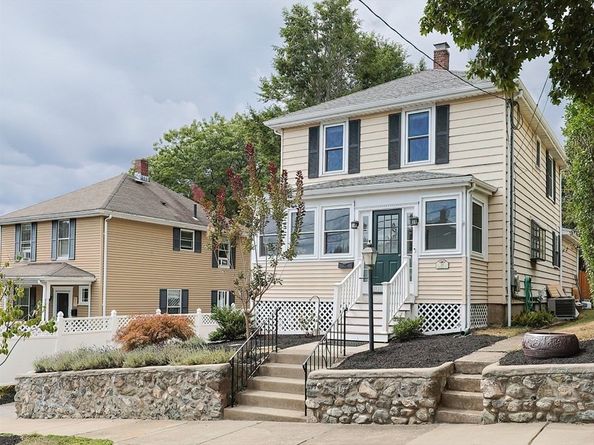 48 William St, Newton MA 02465