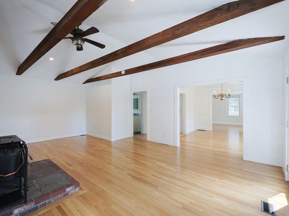 48 William St, Newton MA 02465