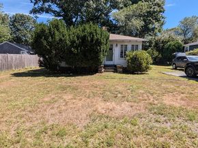 23 Pondview Ave, Pembroke MA 02359