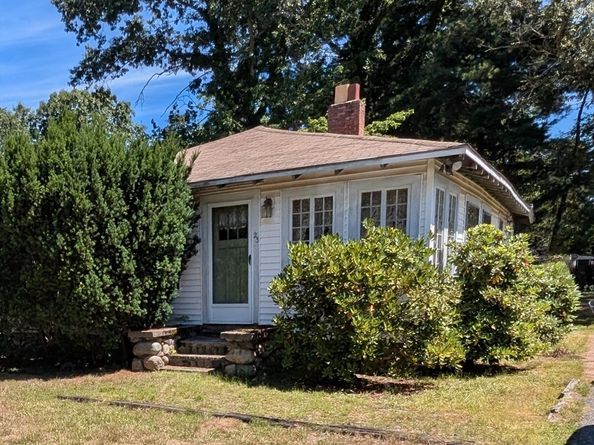 23 Pondview Ave, Pembroke MA 02359