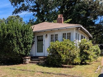 23 Pondview Ave