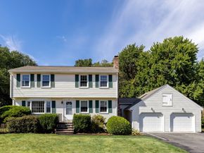 20 Barbara Circle, Woburn MA 01801
