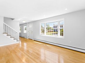 20 Barbara Circle, Woburn MA 01801