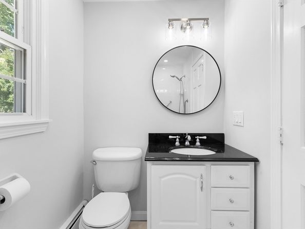 20 Barbara Circle, Woburn MA 01801