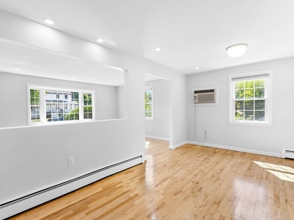 20 Barbara Circle, Woburn MA 01801