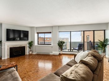 300 Lynn Shore Dr