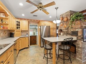 277 School St, Whitman MA 02382