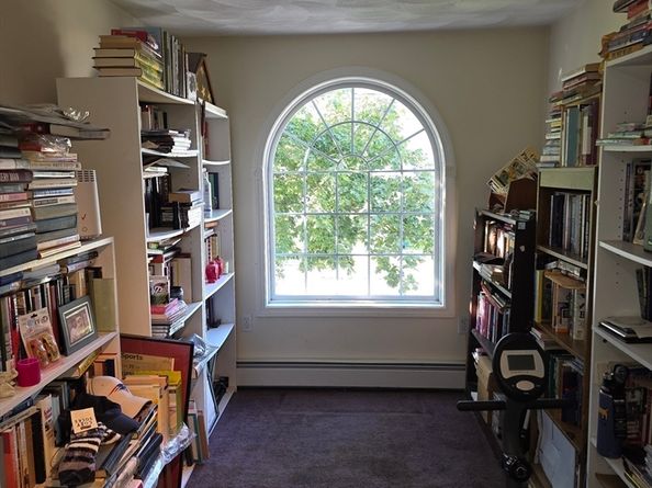 11 Orchard St, Tewksbury MA 01876