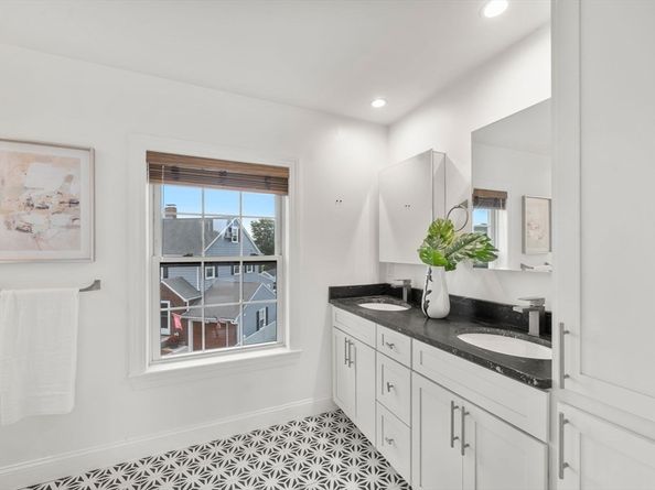 54 Villa Ave 2, Winthrop MA 02152