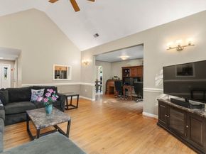 164 Plymouth St, Halifax MA 02338