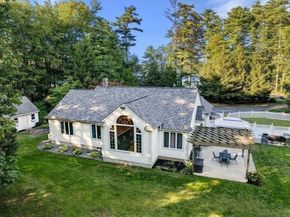 164 Plymouth St, Halifax MA 02338