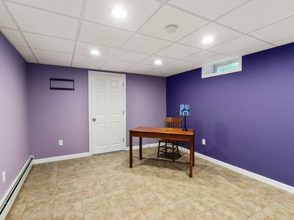 164 Plymouth St, Halifax MA 02338