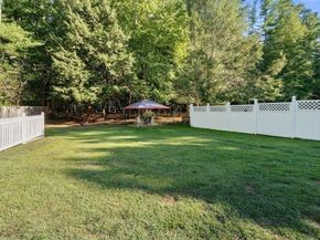 164 Plymouth St, Halifax MA 02338